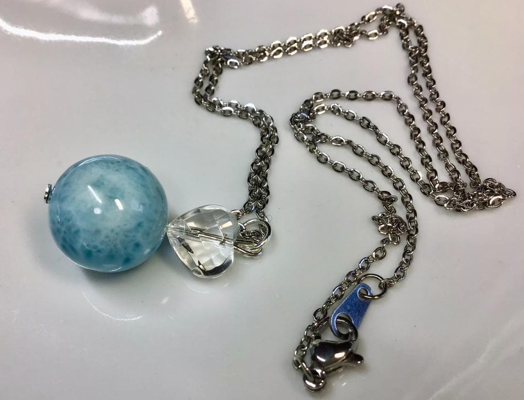 仕事運　幸運ラリマー・お守水晶ハートのペンダント　ステンレスチェーン50㎝新品