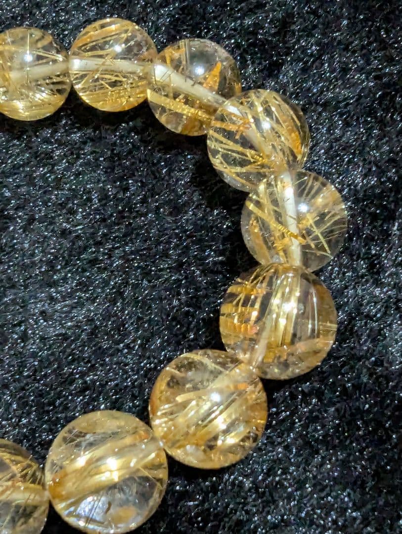 ゴールドルチルブレス