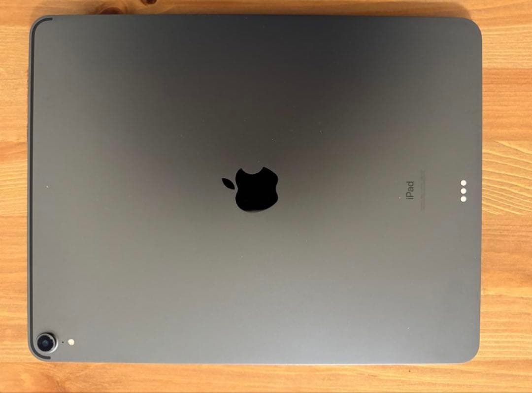 iPadPro12.9第３世代64GBWiFi MagicKeyboardセット