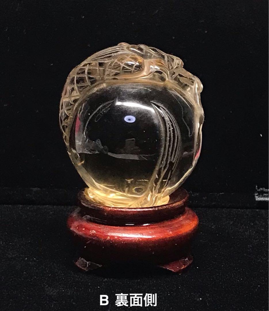 水晶立体彫り　龍　30×40mm 手彫り