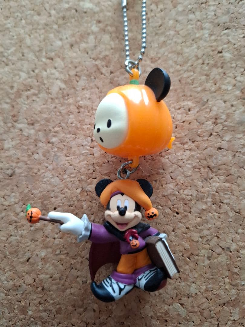 ディズニーストア限定ハロウィンキーホルダー9個セット