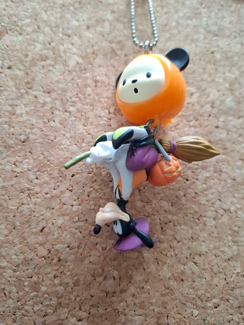 ディズニーストア限定ハロウィンキーホルダー9個セット