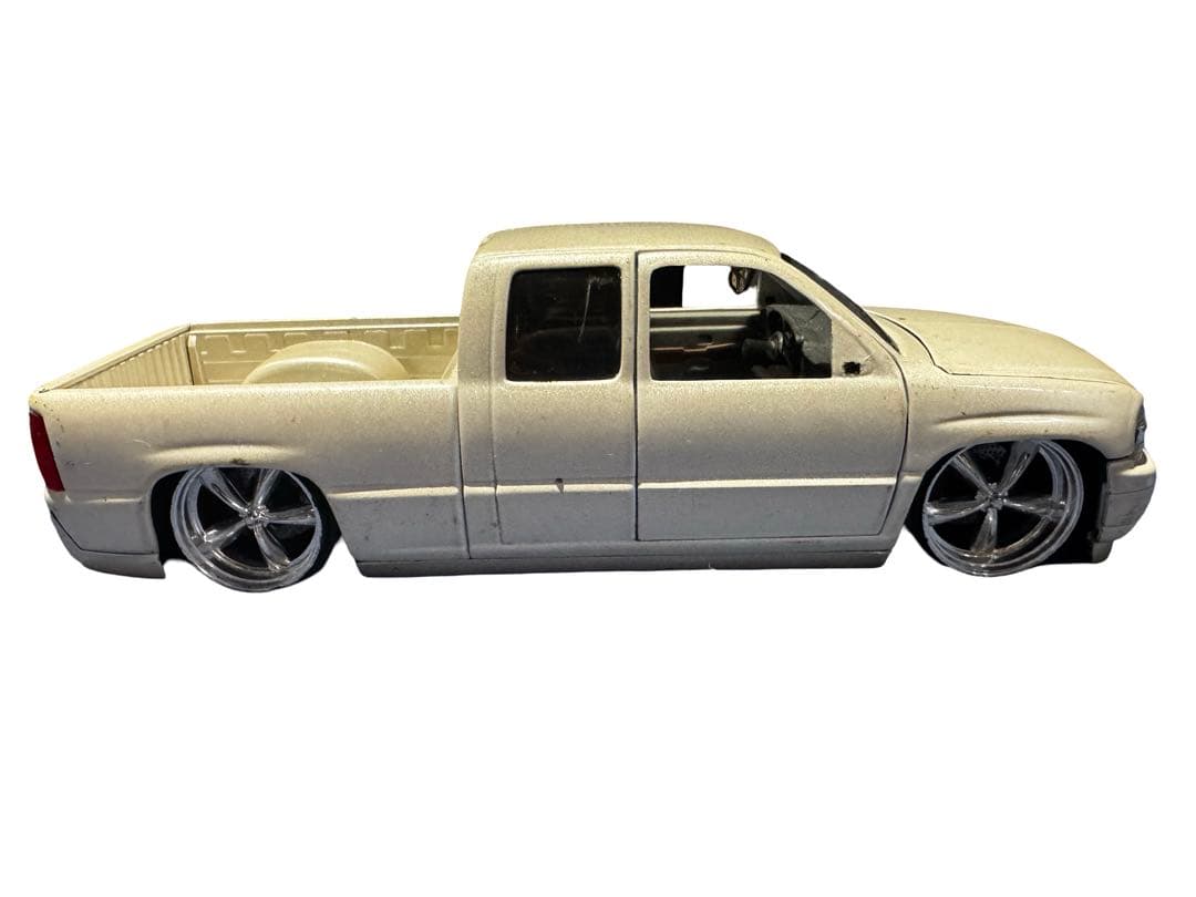 ⚫️ 1/24 シボレー DUB ダブルキャブピックアップトラック