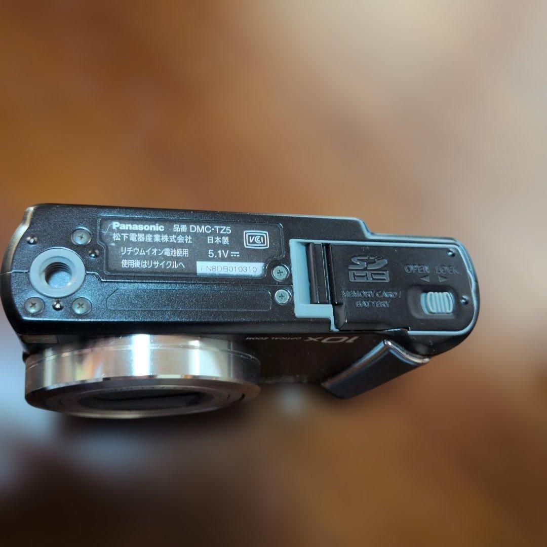 Panasonic DMC-TZ5 コンパクトデジタルカメラ