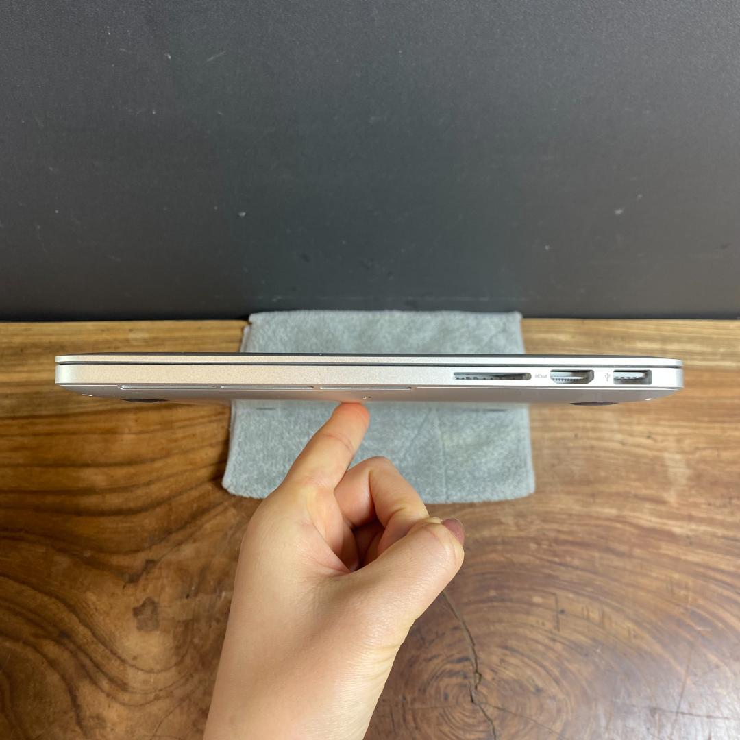 ［良品］Apple MacBook Pro 13inch 2015/584