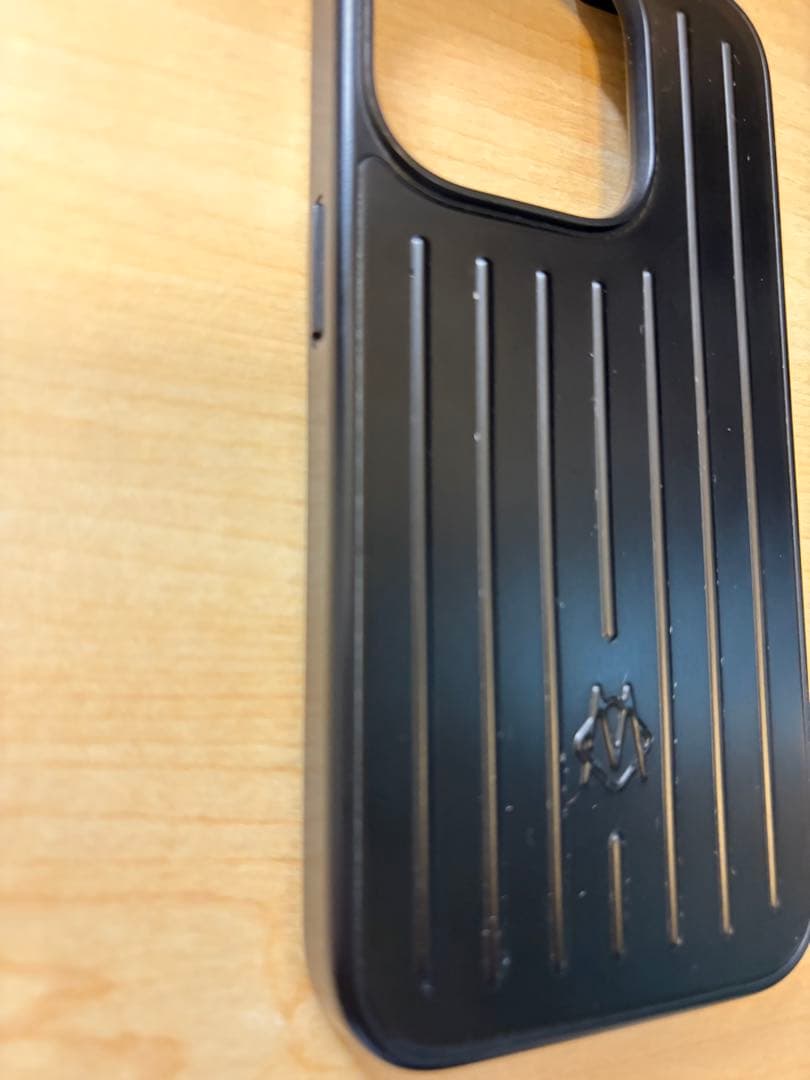 お安め　RIMOWA iPhone 15pro ケース ブラック