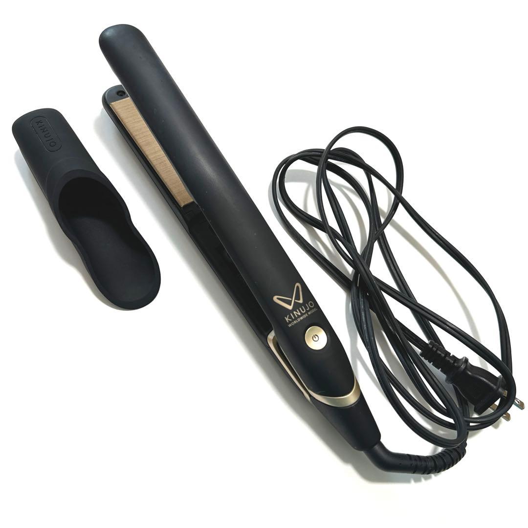 正規品　ストレートヘアアイロン　絹女　KINUJO