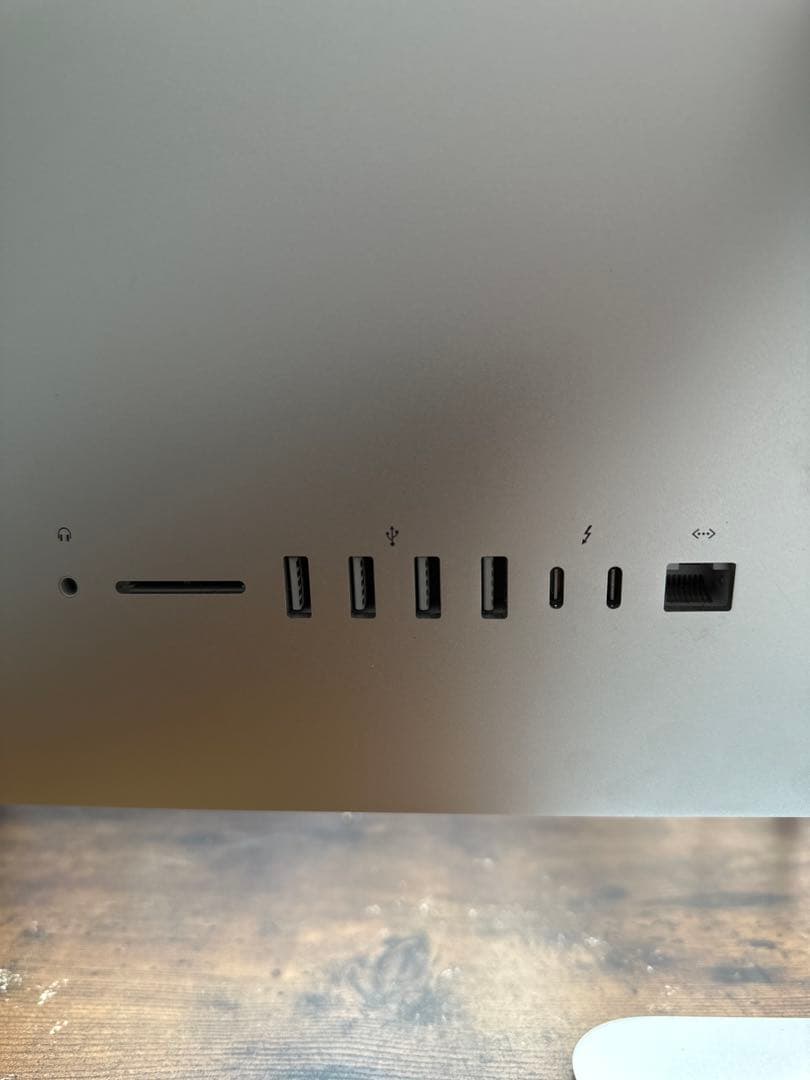 アップル❗️iMac 21.5インチ 2019 4K Retina