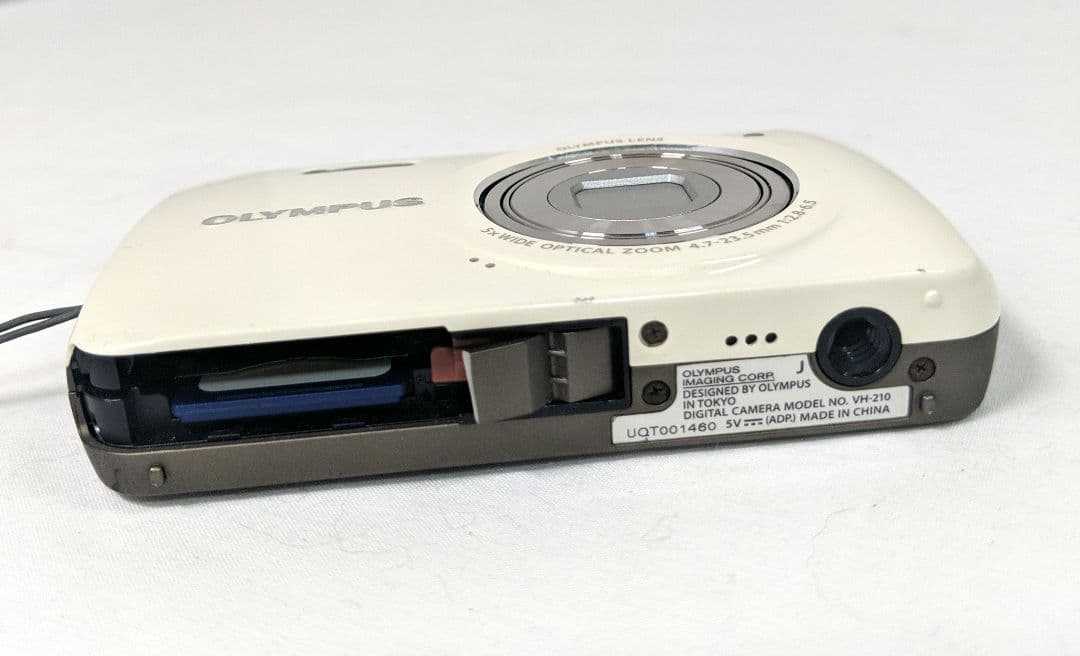 OLYMPUS VH-210 コンパクトデジタルカメラ ホワイト