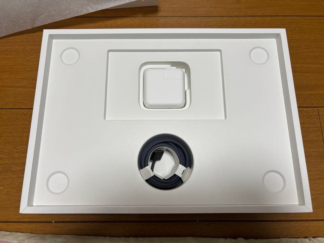 【美品】MacBook Air M2 ミッドナイトブルー【スタンド付き】