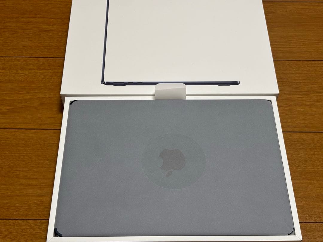 【美品】MacBook Air M2 ミッドナイトブルー【スタンド付き】