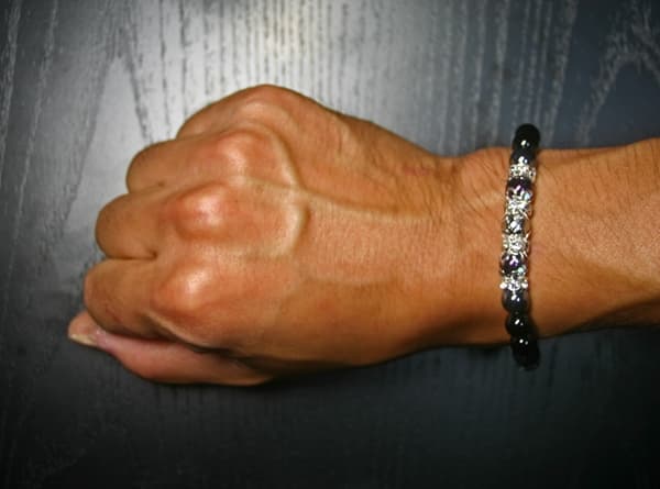 ギベオン隕石8mm（メテオライト）　ブレスレット Ver．Ⅲ