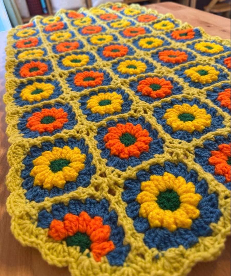 【送料込み】黄×オレンジのフラワーブランケット ソファカバー マルチカバー