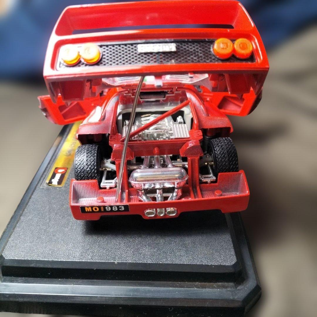 ブラーゴ ビジューコレクション　1/24 フェラーリ F40