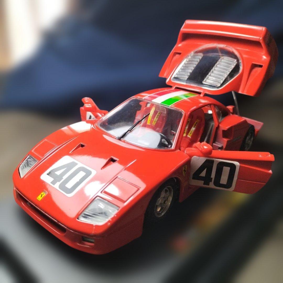 ブラーゴ ビジューコレクション　1/24 フェラーリ F40