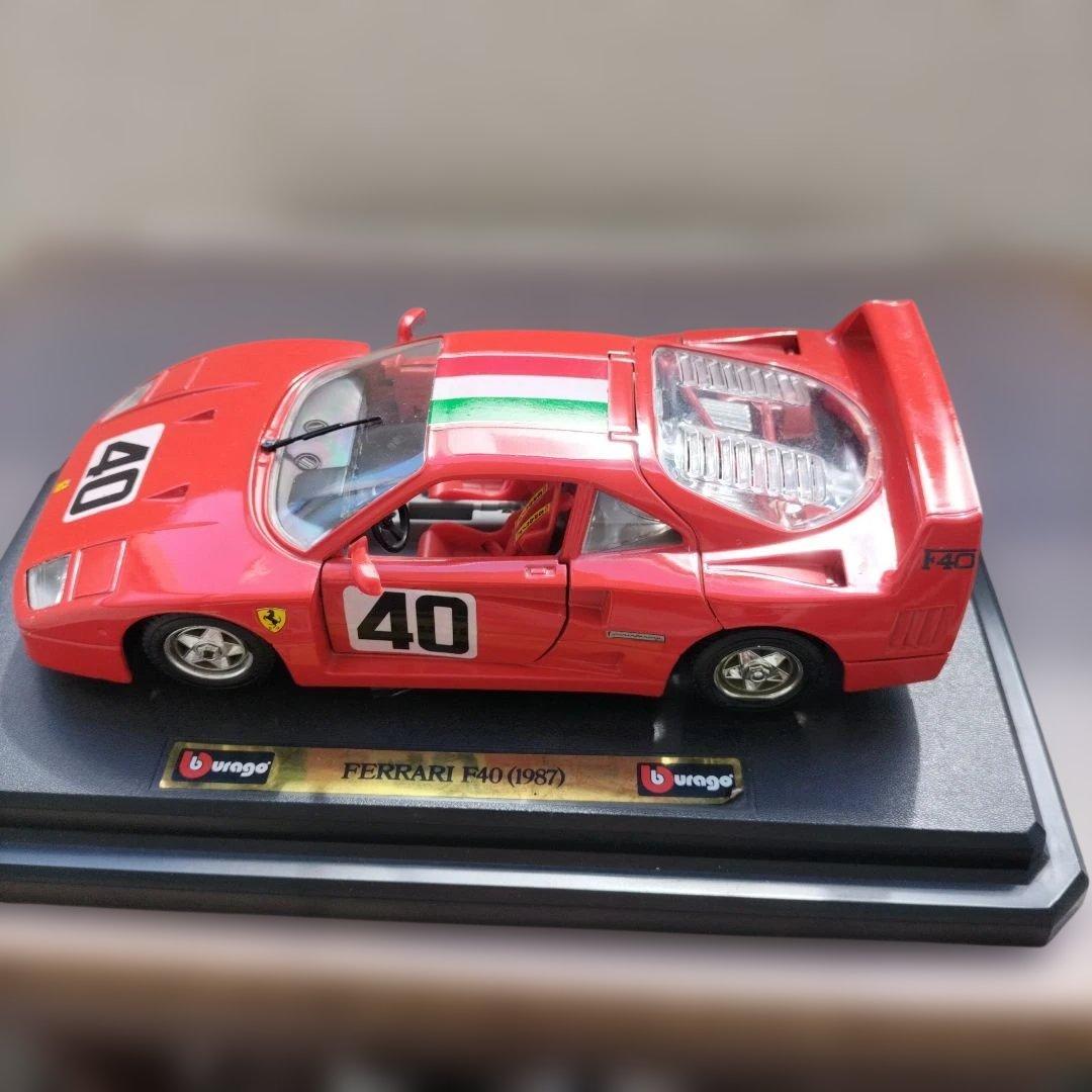 ブラーゴ ビジューコレクション　1/24 フェラーリ F40