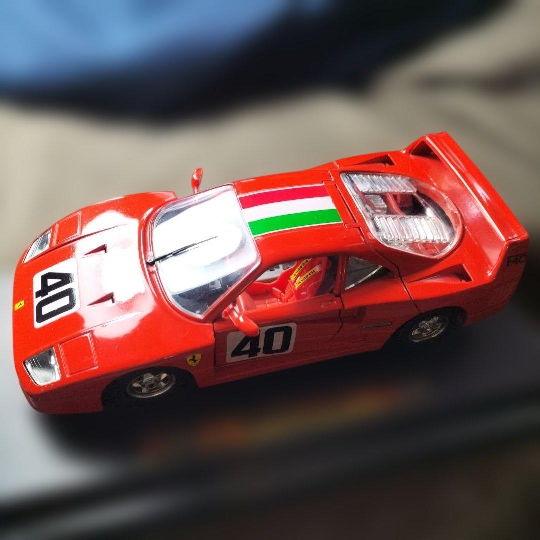 ブラーゴ ビジューコレクション　1/24 フェラーリ F40