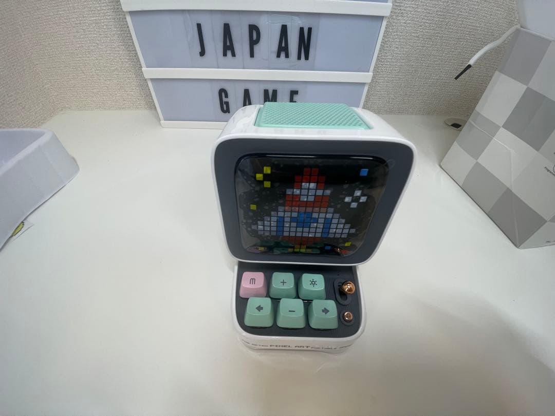 みみみ　ほぼ未使用Divoom DitooPro ホワイト