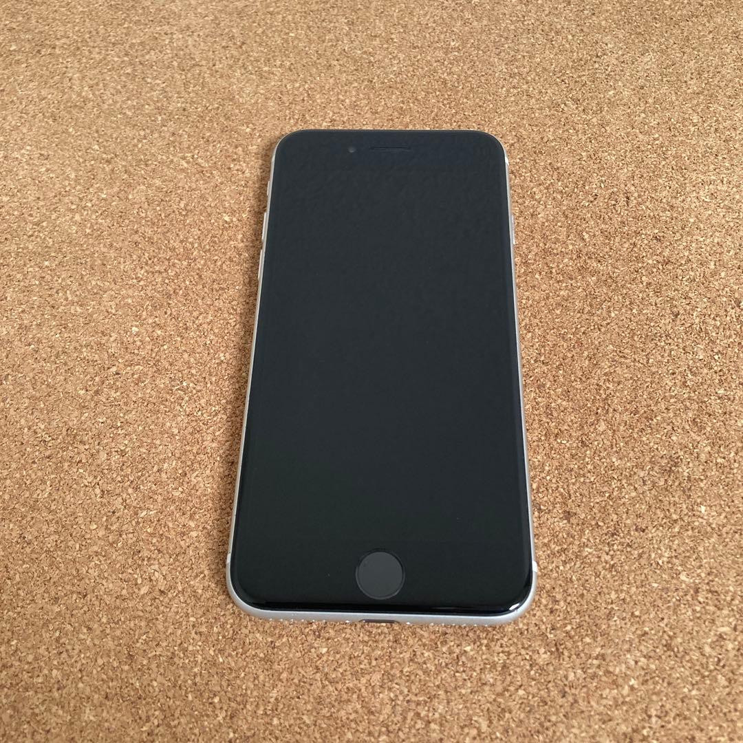 4143 美品☆電池新品☆iPhoneSE2 64GB SIMフリー☆
