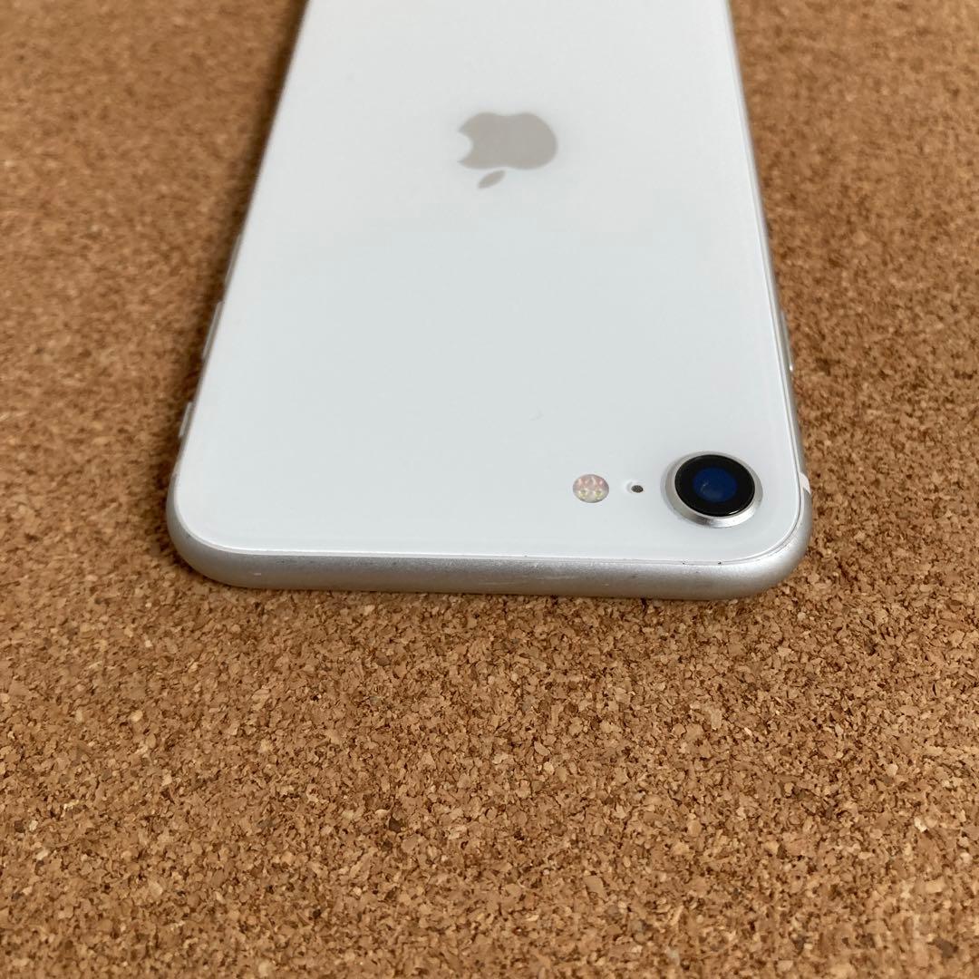 4143 美品☆電池新品☆iPhoneSE2 64GB SIMフリー☆