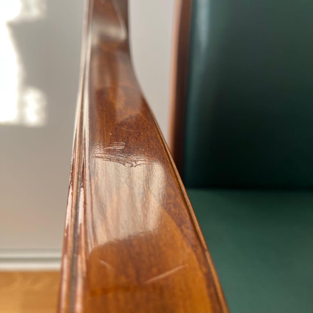 美品⭐︎ カリモク アームチェア 緑レザー 木製椅子 キツツキ　廃盤品　送料込み②