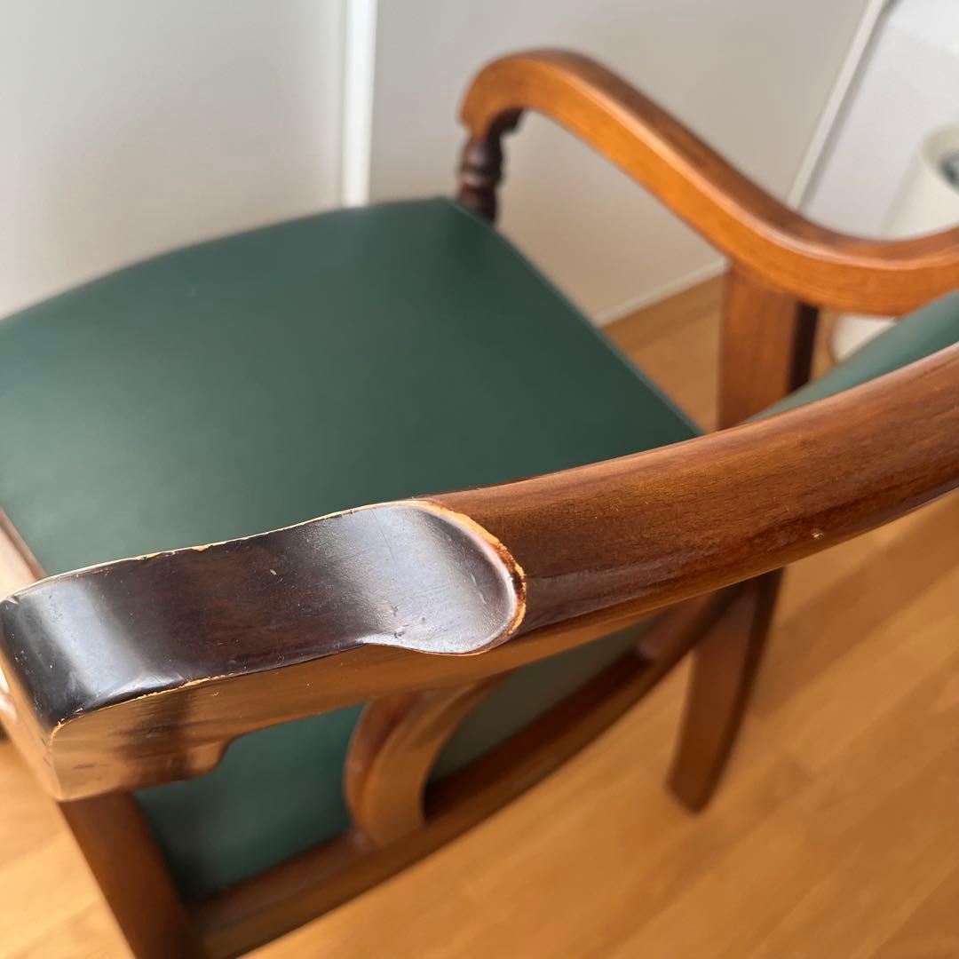 美品⭐︎ カリモク アームチェア 緑レザー 木製椅子 キツツキ　廃盤品　送料込み②