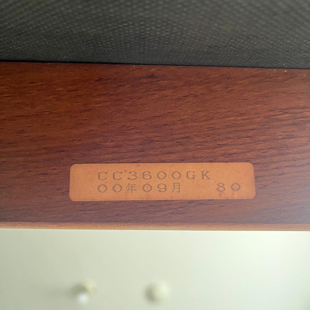 美品⭐︎ カリモク アームチェア 緑レザー 木製椅子 キツツキ　廃盤品　送料込み②