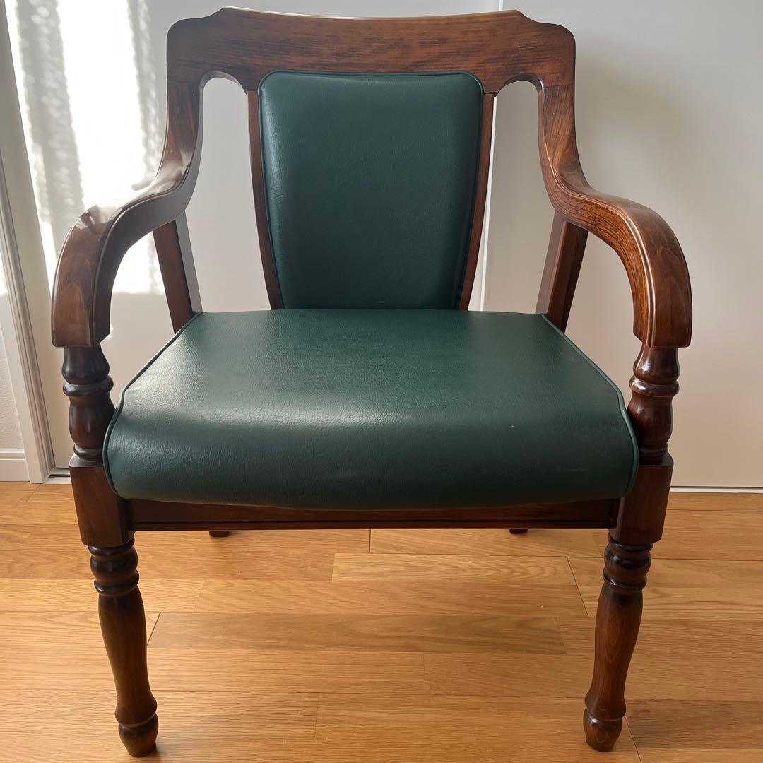 美品⭐︎ カリモク アームチェア 緑レザー 木製椅子 キツツキ　廃盤品　送料込み②
