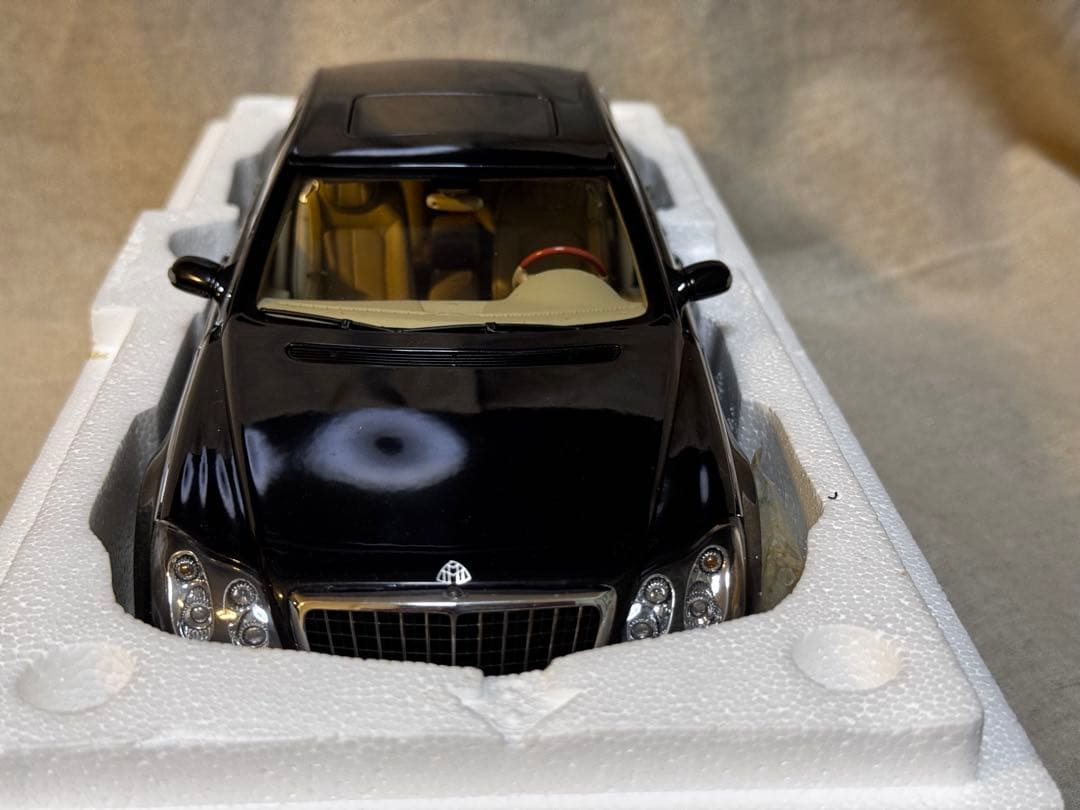 ミニカー AUTOart Maybach 57 S