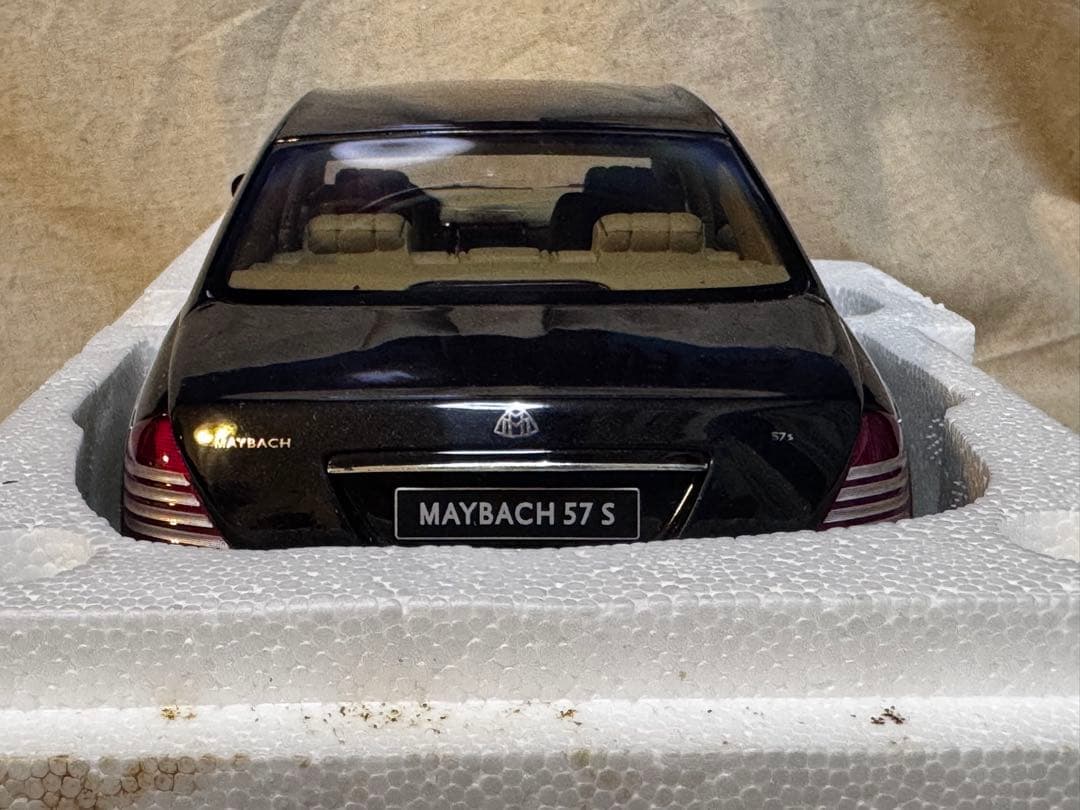 ミニカー AUTOart Maybach 57 S