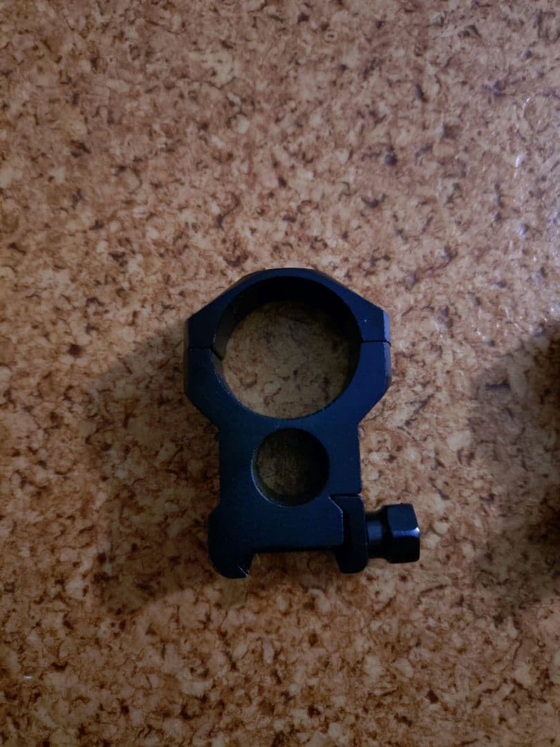 美品　ノーベルアームズ　TAC ONE 1.2-4X24IR とマウントリング