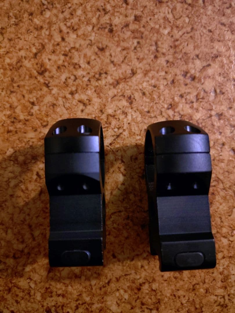 美品　ノーベルアームズ　TAC ONE 1.2-4X24IR とマウントリング