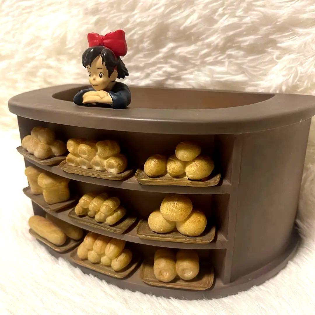 ジブリ　魔女の宅急便　プランター キキ パン屋