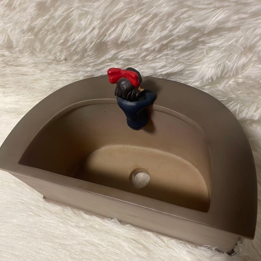 ジブリ　魔女の宅急便　プランター キキ パン屋