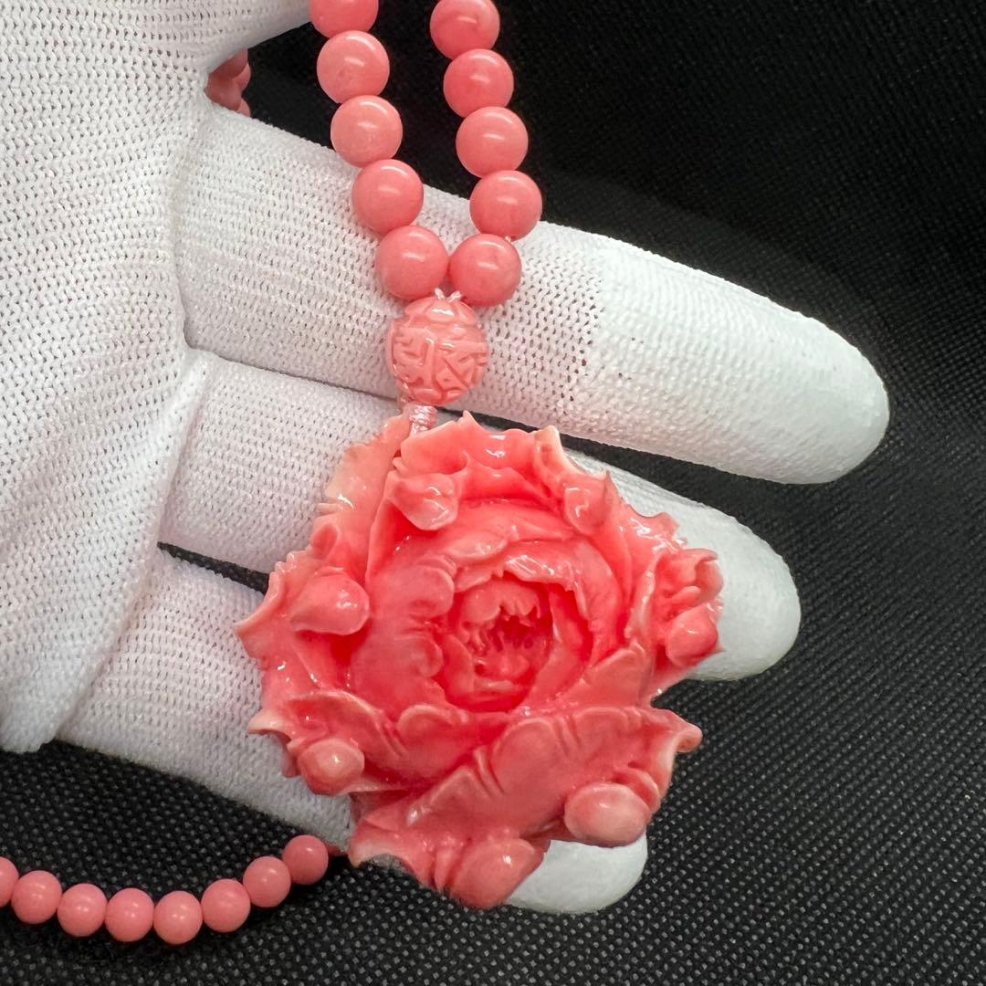 新品　天然珊瑚のバラ彫りピンクラウンドネックレス AB907
