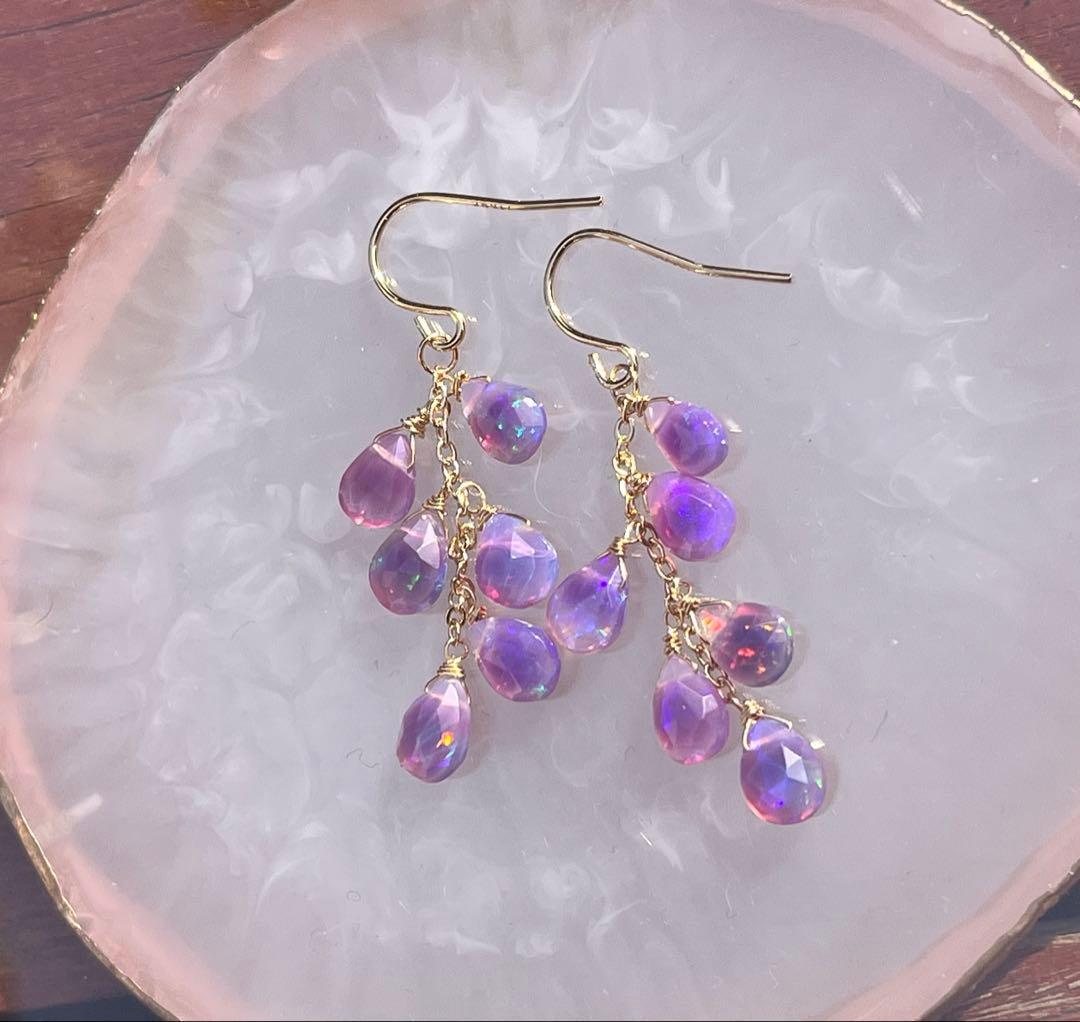 レアです14kgfパープルオパールのピアス