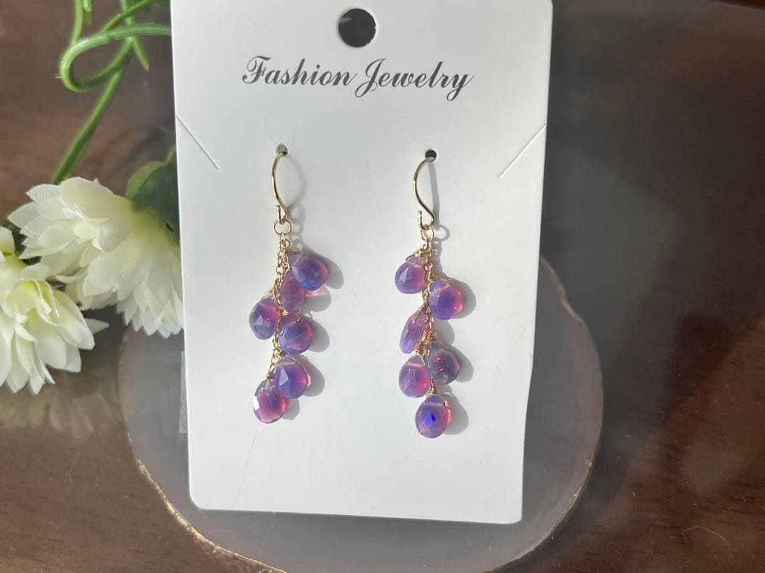 レアです14kgfパープルオパールのピアス