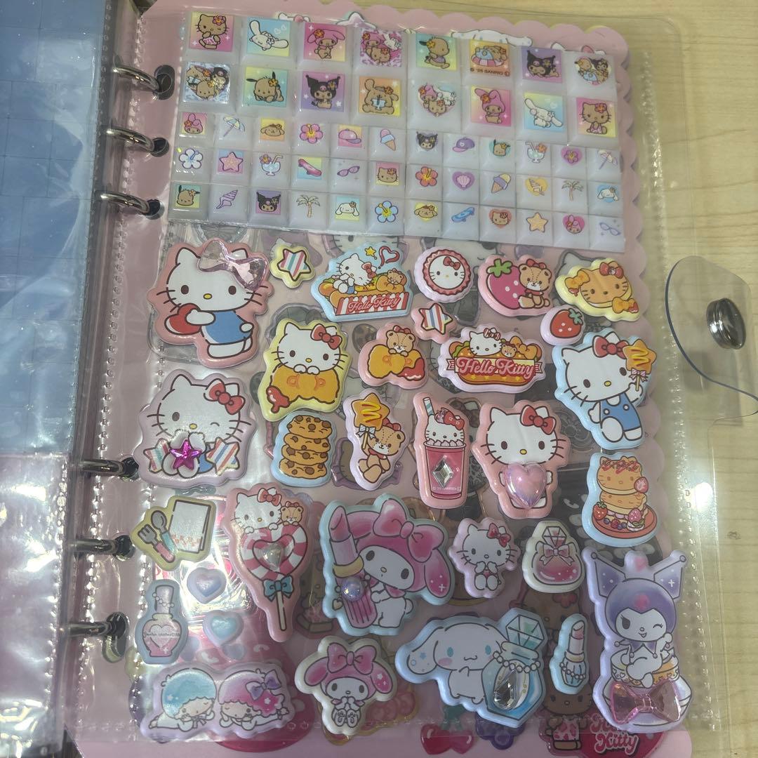 A5シール帳完成品 サンリオ 13ページ