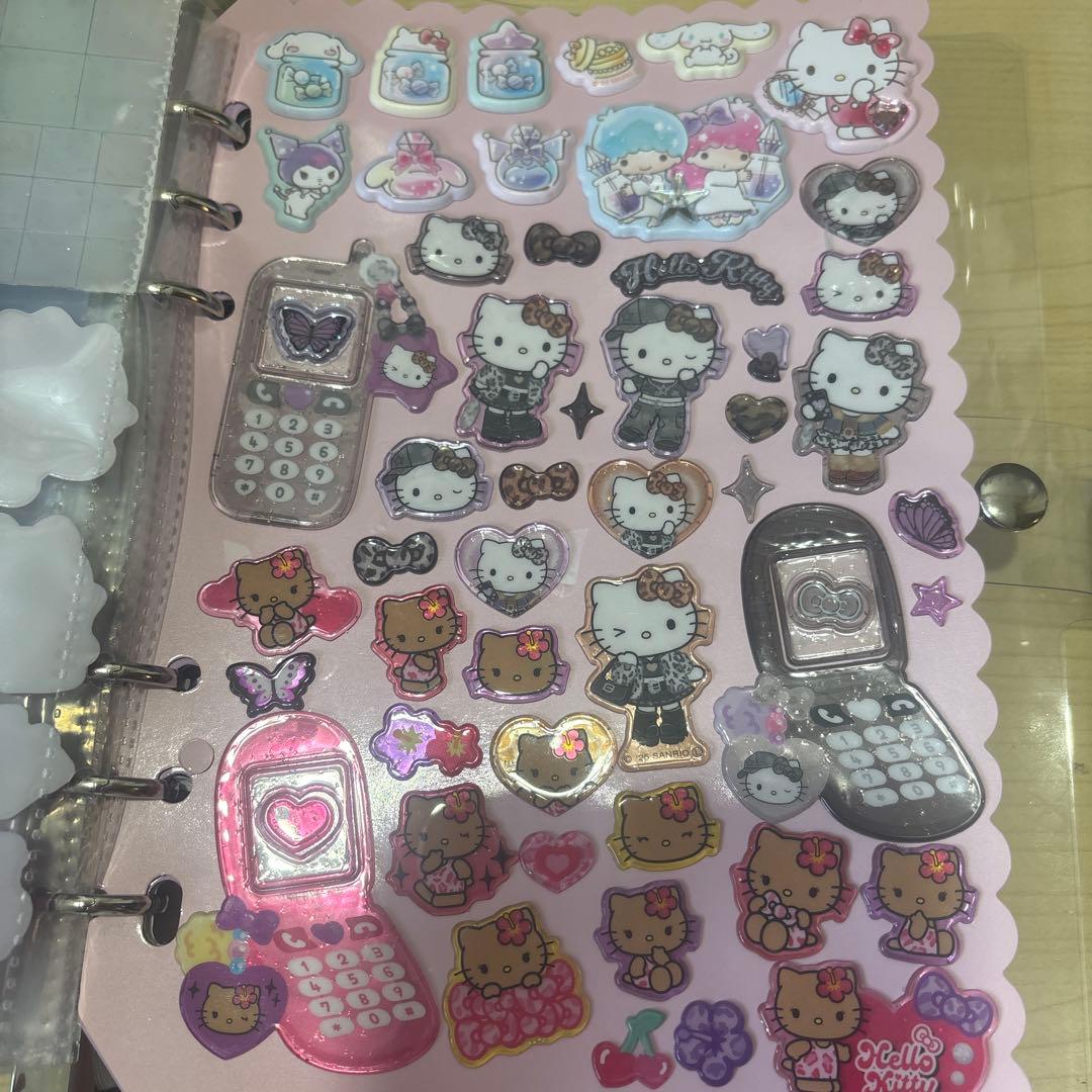 A5シール帳完成品 サンリオ 13ページ