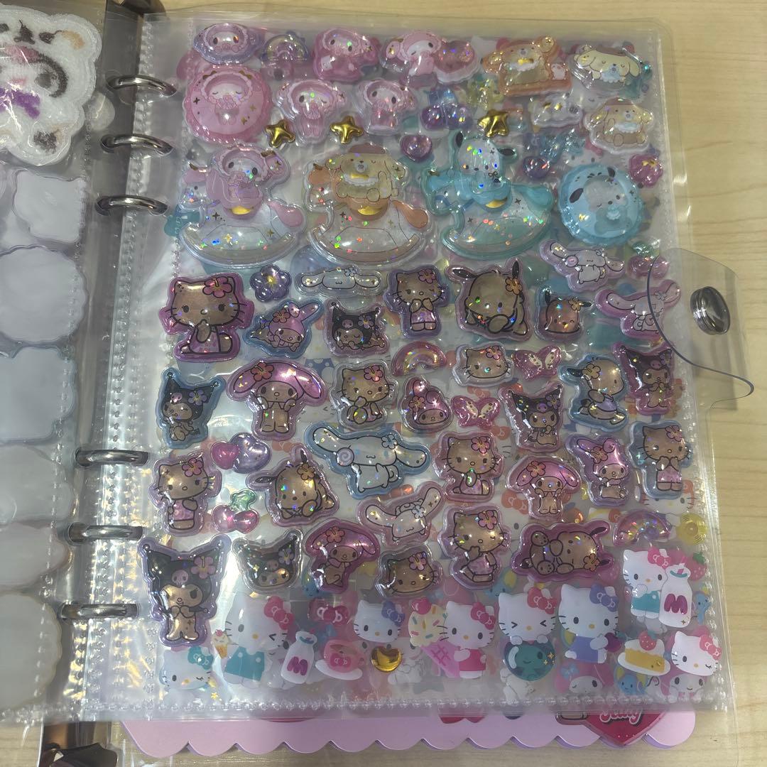 A5シール帳完成品 サンリオ 13ページ