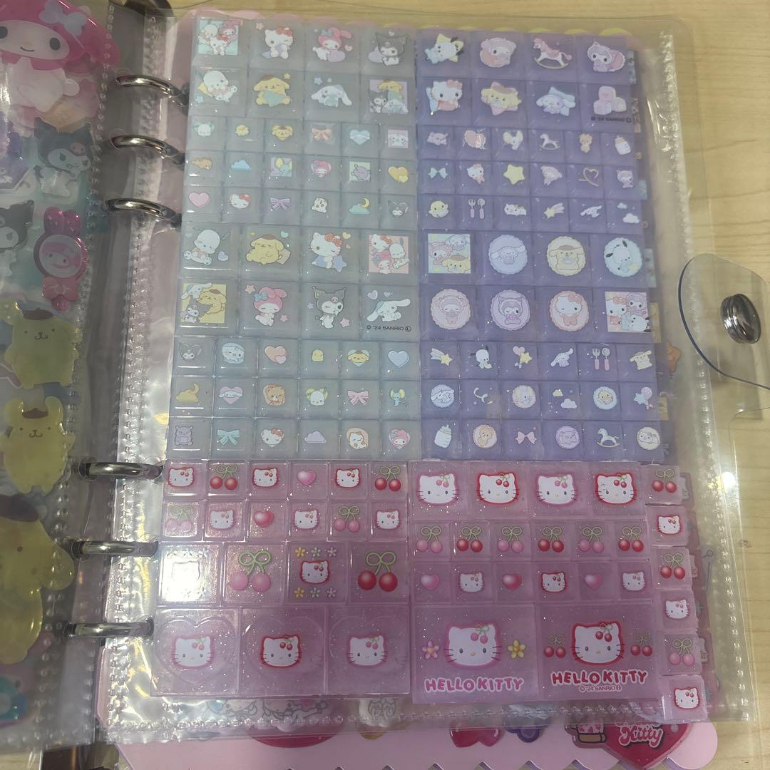 A5シール帳完成品 サンリオ 13ページ