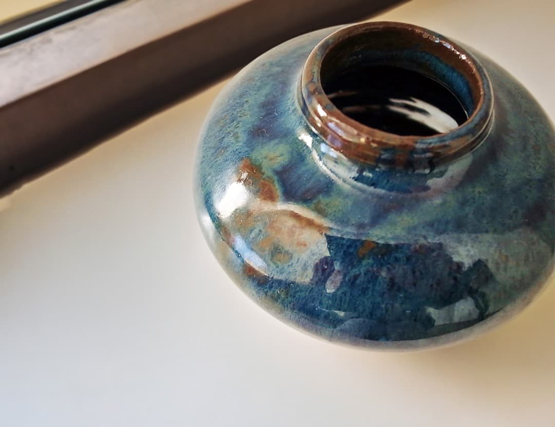 瑠璃色　インディゴブルー　濃い青色　お正月用　小さめ花瓶