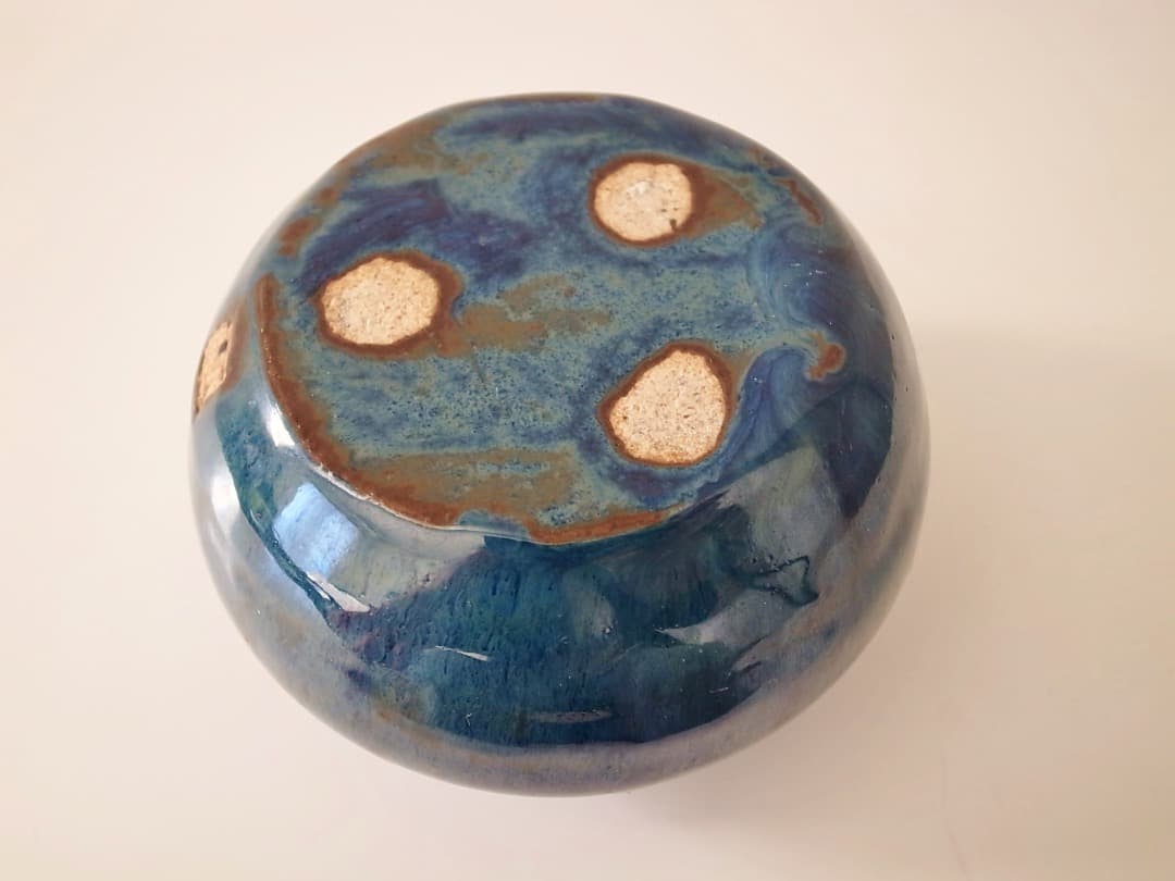 瑠璃色　インディゴブルー　濃い青色　お正月用　小さめ花瓶