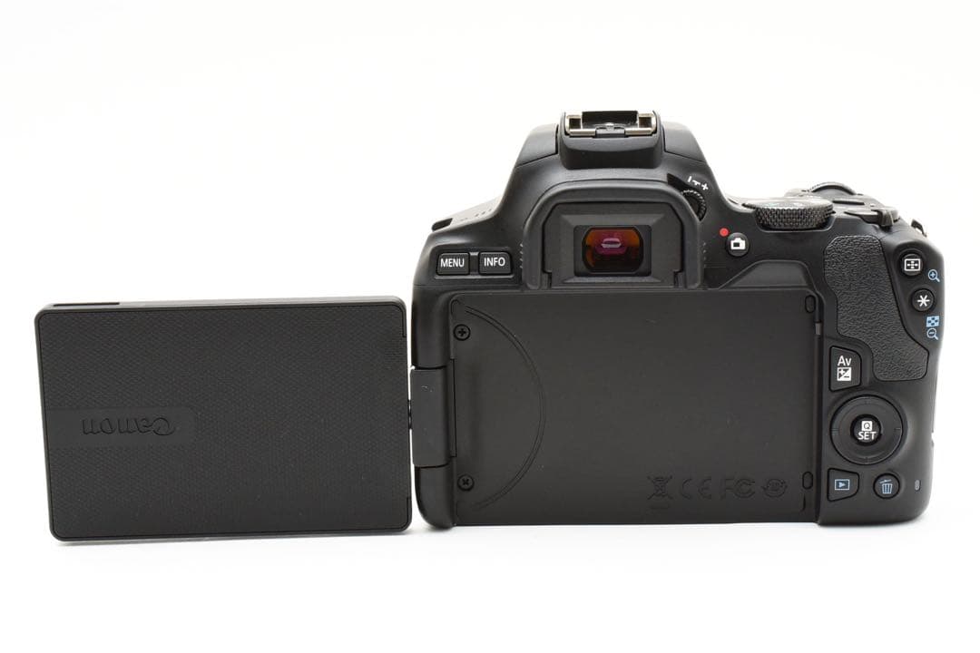 デジタル一眼レフカメラ Canon EOS Kiss X10望遠レンズセット