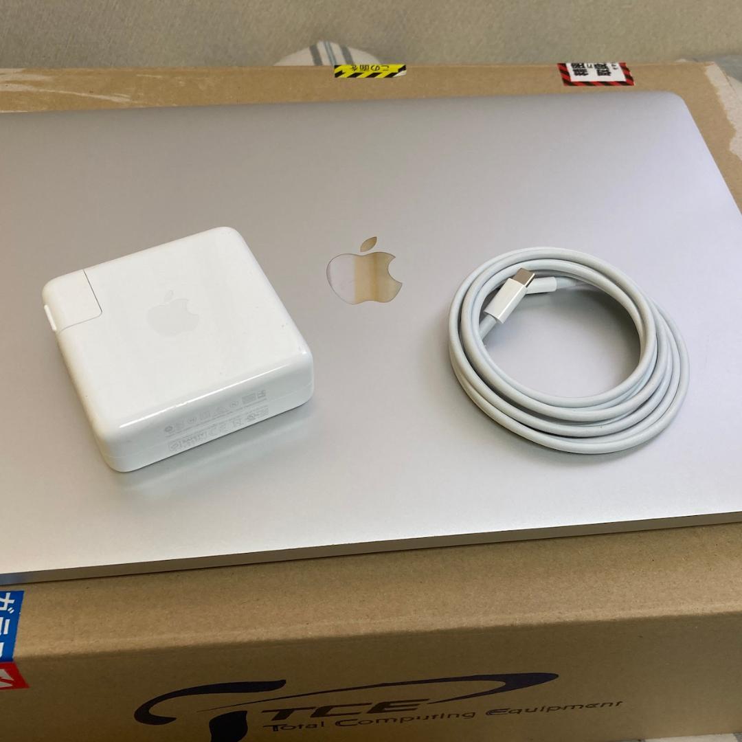 中古　MacBook Pro　MVVM2J/A（2019, 16-inch）