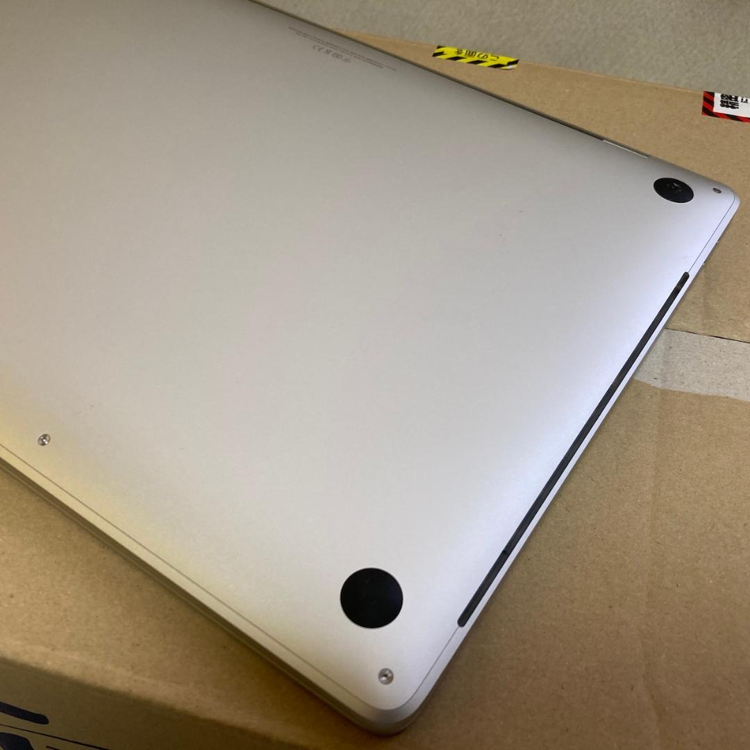 中古　MacBook Pro　MVVM2J/A（2019, 16-inch）