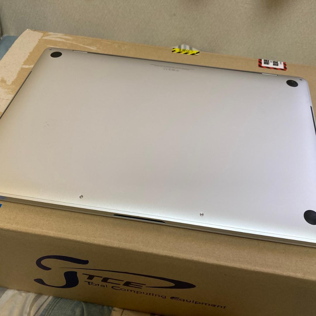 中古　MacBook Pro　MVVM2J/A（2019, 16-inch）