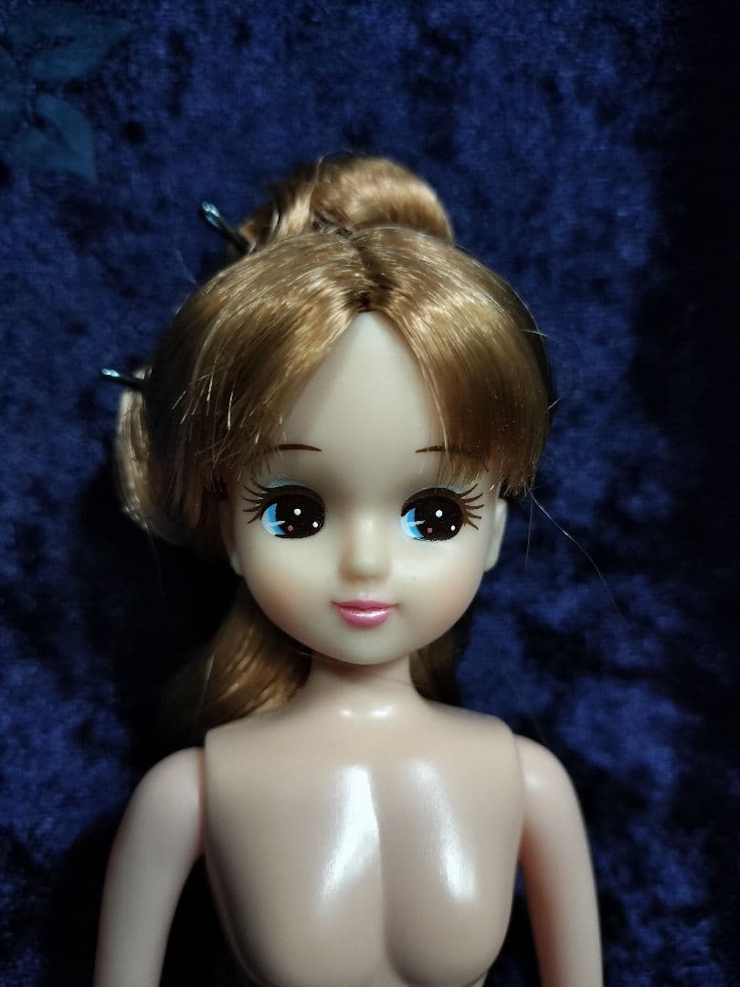 リカちゃん素体