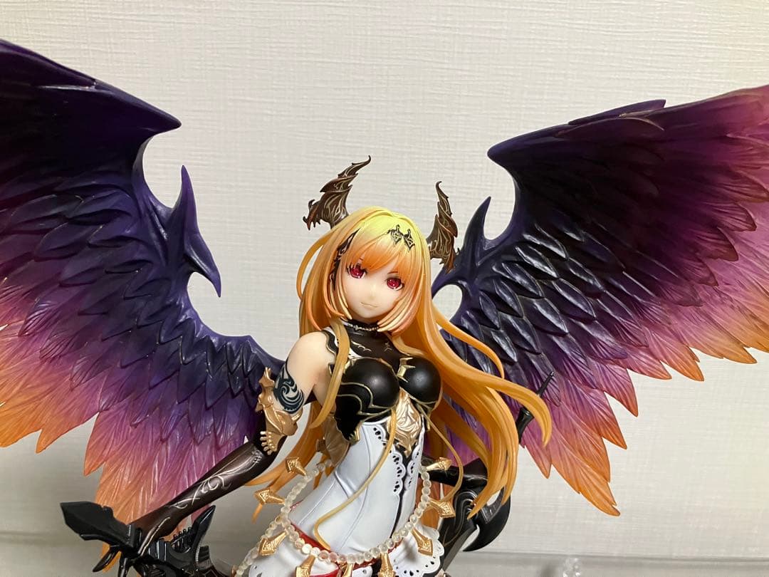 コトブキヤ　神撃のバハムート　ダークエンジェル・オリヴィエ フィギュア