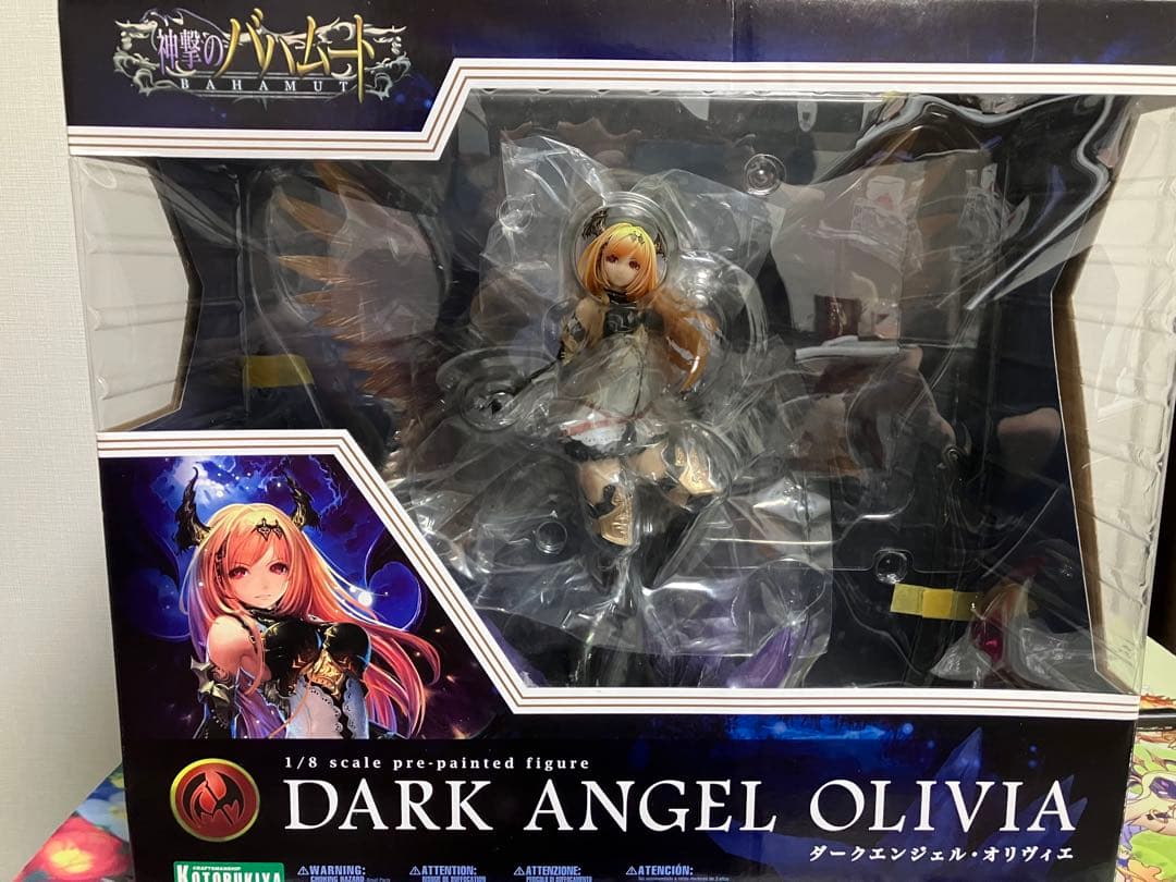 コトブキヤ　神撃のバハムート　ダークエンジェル・オリヴィエ フィギュア